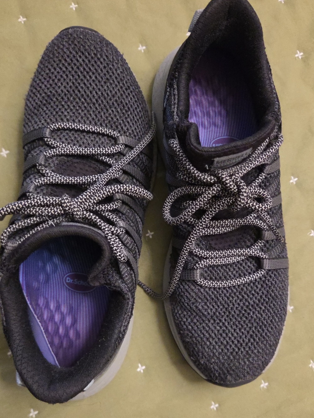 Merrell Womens Black and Gray Quantum Grip Athletic Shoe - Picture 2 of 5